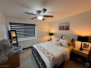 Building Photo - 2056 Pinion Springs Dr