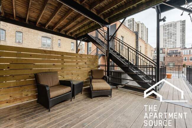 Foto del edificio - 1343 N Wells St