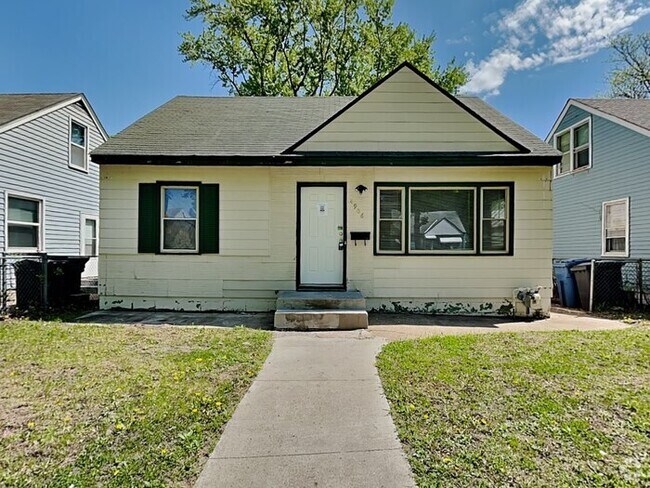 Building Photo - 4906 N Newton Ave