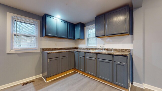 Foto del edificio - Coming soon-Conveniently located near ST Rt 30 and downtown