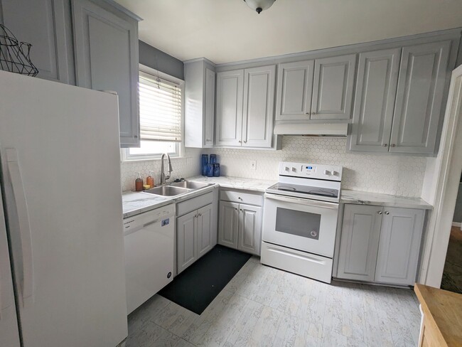 Spacious Kitchen - 22003 Gaukler St