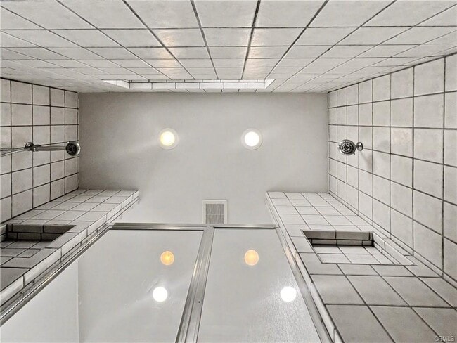 Building Photo - 22627 Cerise Ave