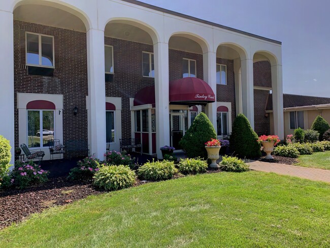 Foto del edificio - Tinley Court Senior Living 55+