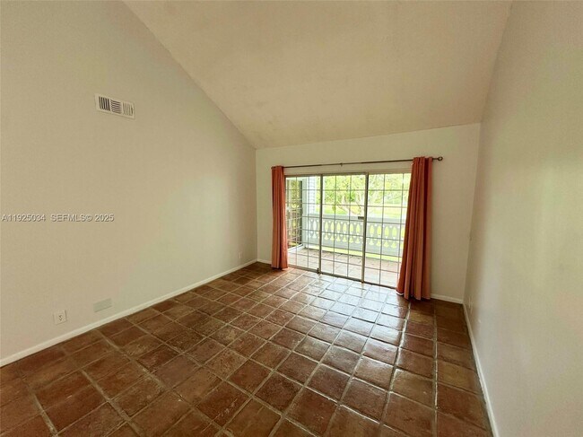 Foto del edificio - 10521 Mahogany Key Cir