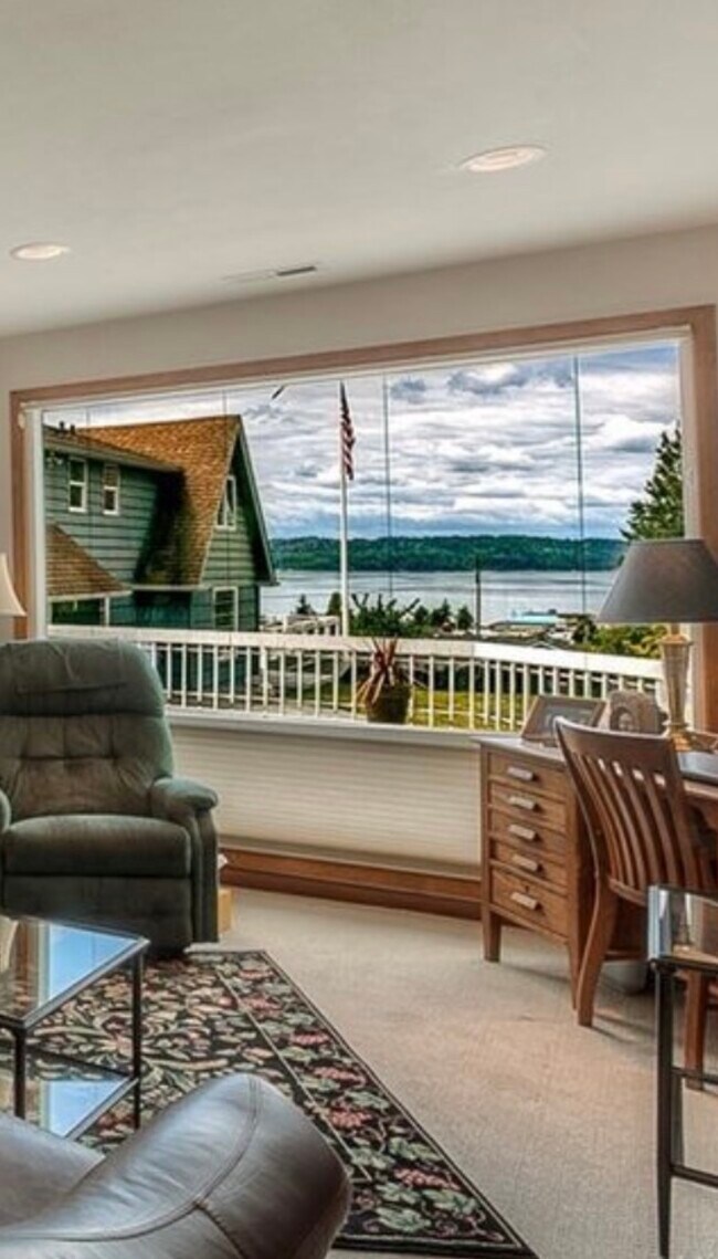 Vista de los Sonidos - 22819 12th Ave S