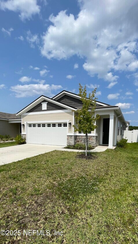 Foto principal - 7201 Red Timber Rd