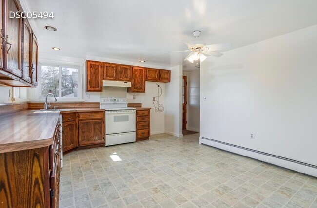 Foto del edificio - 56 Pond Ln