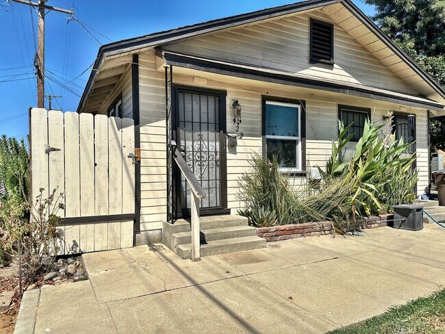 Foto del edificio - W. W King Ave