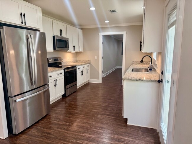 Building Photo - 341 Meadow Lark Dr