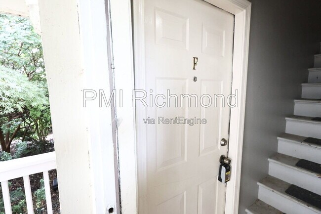 Foto del edificio - 513 S Harrison St
