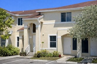 Building Photo - 835 NE 212th Terrace