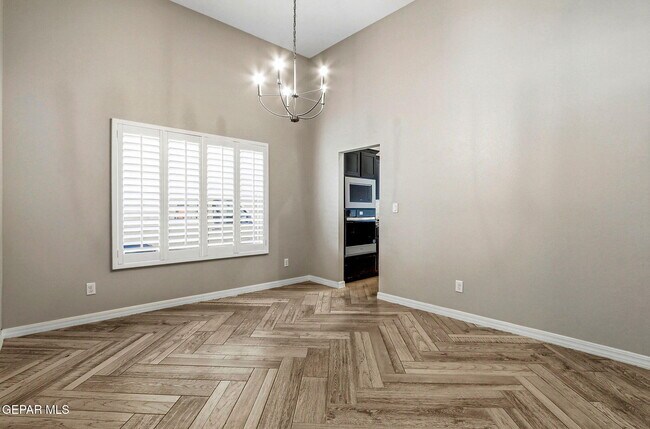 Foto del edificio - 925 Louisiana Downs Ave