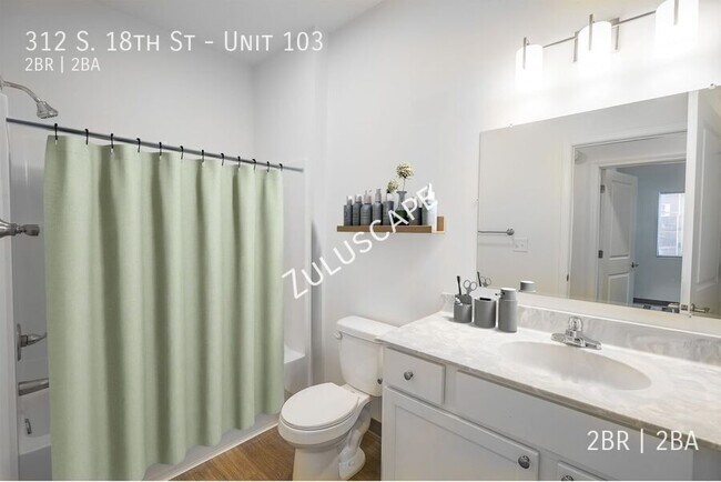 Foto del edificio - 312 S 18th St