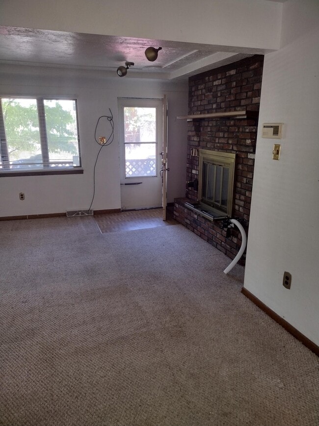 Foto del edificio - 630 Church St Ext