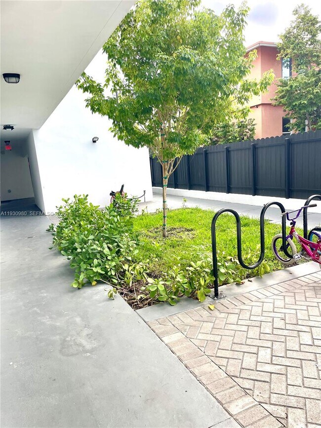 Foto del edificio - 1547 NW 2nd St