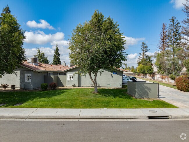 Foto del edificio - 2625 Brookside Dr