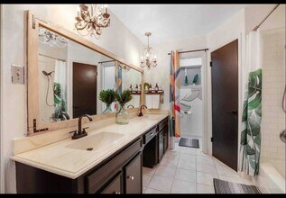 Building Photo - 3107 Cherry Creek Dr