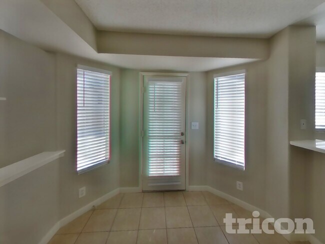 Foto del edificio - 1812 Wild Jan Dr