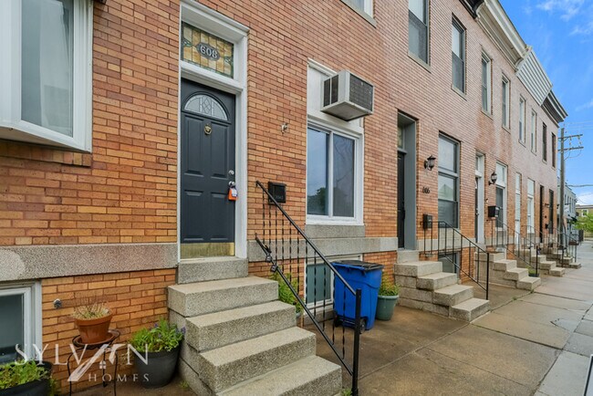 Building Photo - Enjoy living the good life in this 3 bedro...