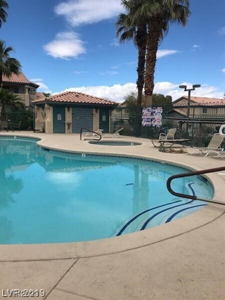 Foto del edificio - 8410 Eldora Ave