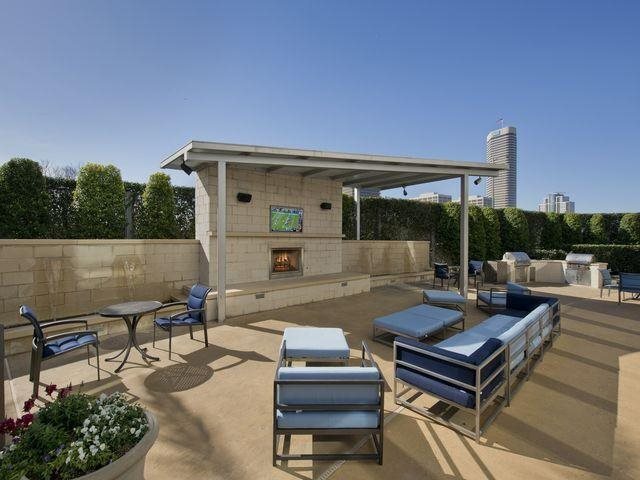 Building Photo - Modern 3 Bedroom Gem: Luxury Urban Living