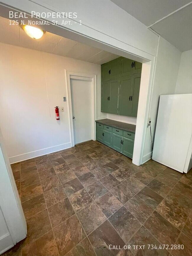 Photo - 125 N Normal St Apartment