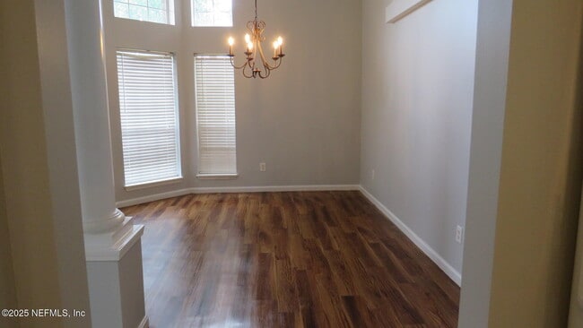 Foto del edificio - 3726 Bedford Dr