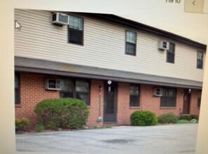 Building Photo - 124 Umberto Ave