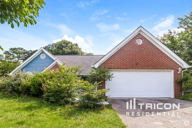 Building Photo - 30 Bacchus Dr