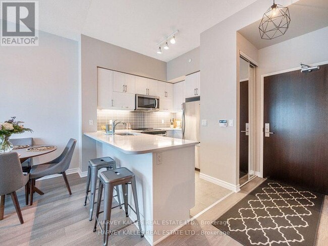 Building Photo - 39 Annie Craig Dr