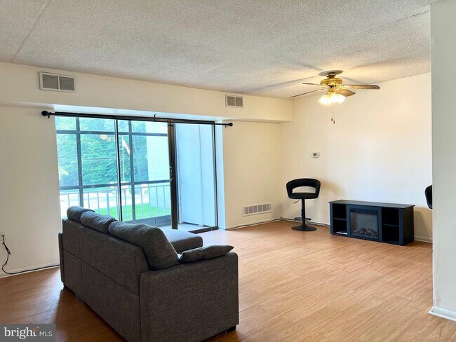 Foto del edificio - 72 Welsh Tract Rd