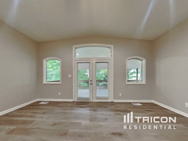 Building Photo - 2309 Pastille Ln