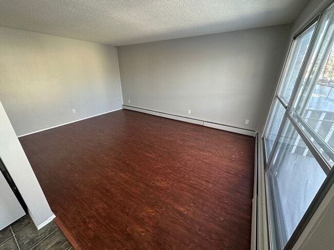 Building Photo - 9923-281 81 Ave NW