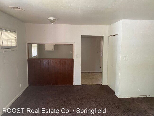 Building Photo - 3 br, 1 bath House - 503 Portage Path