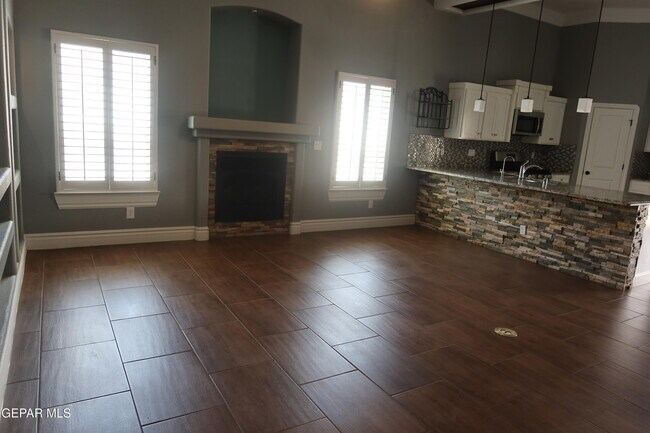 Foto del edificio - 14804 Sunny Land Ave