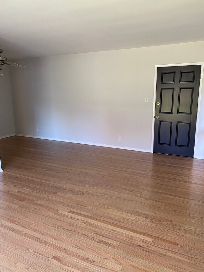 Living/Dining Area - 4360 Colfax Ave