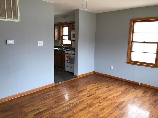 Building Photo - 126 MO-124