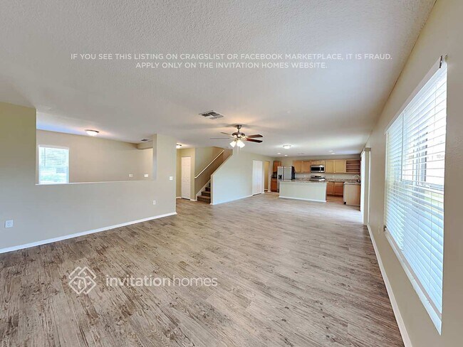 Foto del edificio - 1564 Strathmore Cir