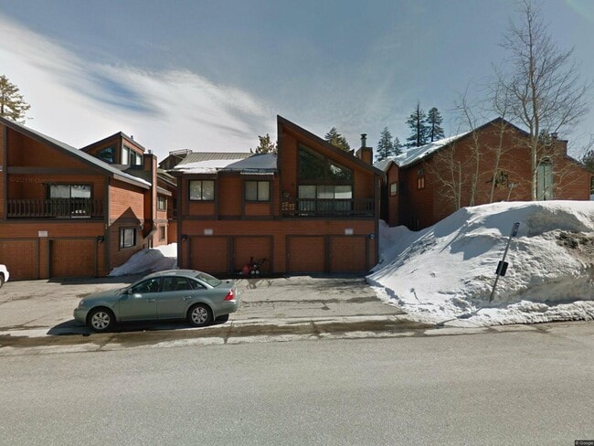 87 Lakeview Blvd