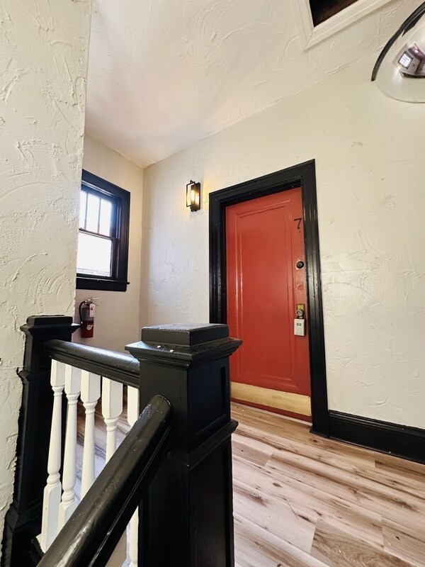 Foto del edificio - 2738 Riverside Ave