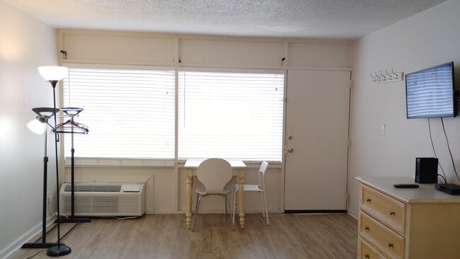 Building Photo - 2506 S Ocean Blvd