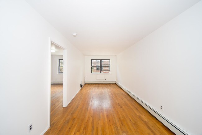 Building Photo - 71 Sutton Street