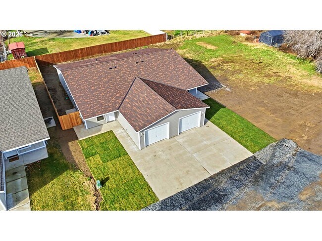 Building Photo - 610 N Earl St