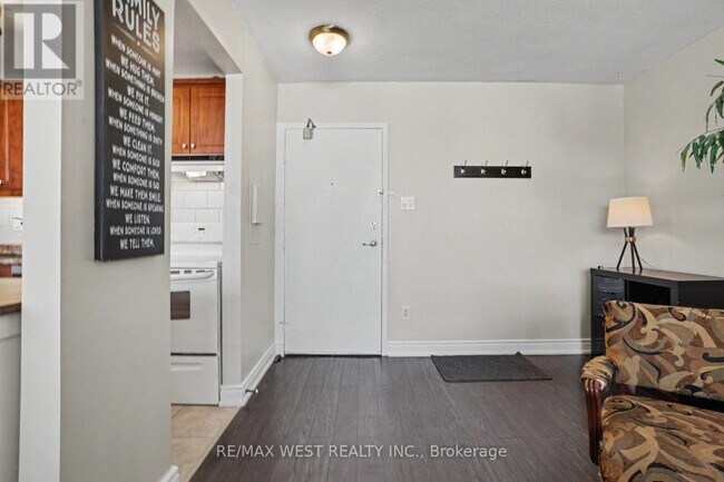 Building Photo - 15 Nicklaus Dr