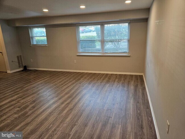 Building Photo - 434 N Armistead St