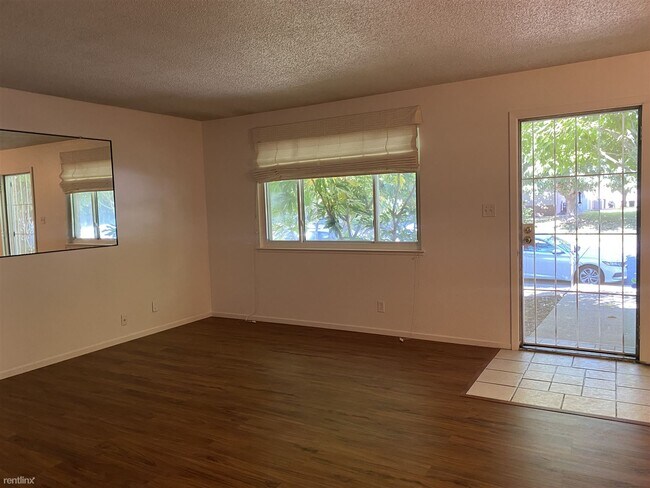 Foto del edificio - 2 br, 1 bath Condo - 9054 Montoya Street