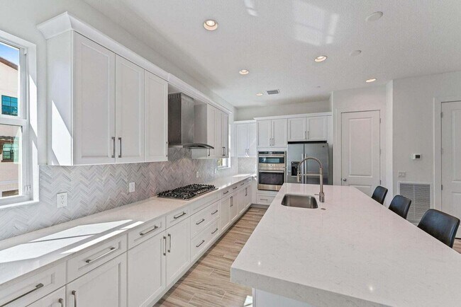 Foto del edificio - 12677 Machiavelli Way