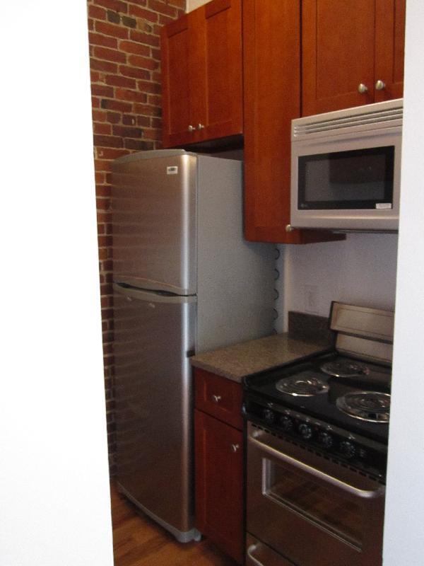 Building Photo - 17 Cortes St