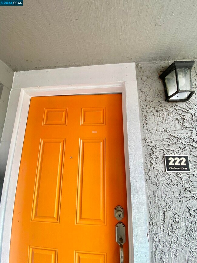 Building Photo - 222 Piedmont Ln