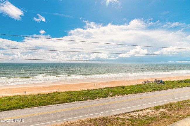 Foto del edificio - 2222 Ocean Shore Blvd
